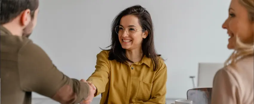 Equipo trabajando en una estrategia de employer branding